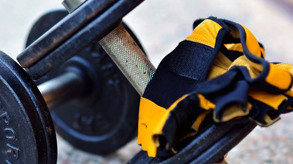 Traditional Dumbbells vs Adjustable Traditional Dumbbells vs Adjustable